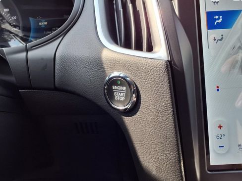 Used 2024 Ford Edge Titanium AWD/4WD image 13