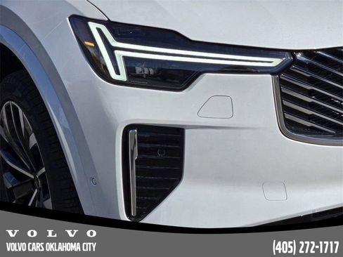 Used 2025 Volvo XC90 B6 Plus w/ Protection Package Premier image 28