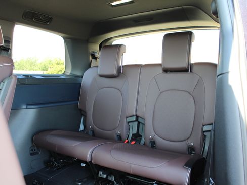 New 2025 Volkswagen ID. Buzz Pro S Plus image 15