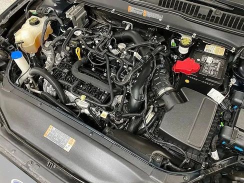 Used 2020 Ford Fusion SE FWD image 16