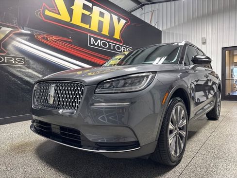 Used 2022 Lincoln Corsair Reserve w/ Luxury Package image 2