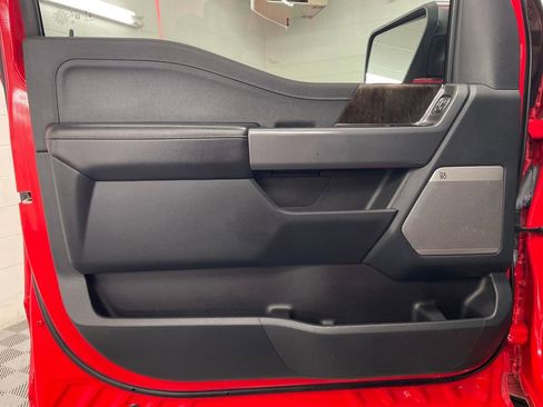 Used 2021 Ford F150 Lariat w/ Equipment Group 502A High image 16