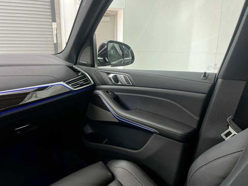 Used 2020 BMW X5 xDrive40i w/ Premium Package AWD/4WD image 11