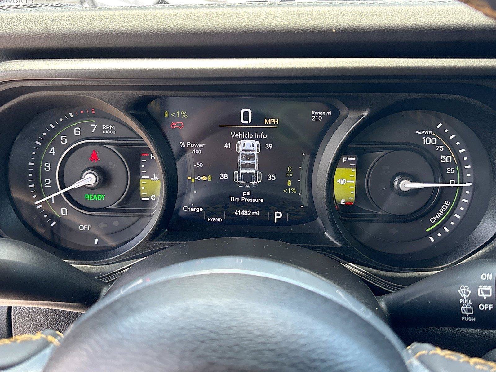 Used 2024 Jeep Wrangler Unlimited Sahara AWD/4WD image 12