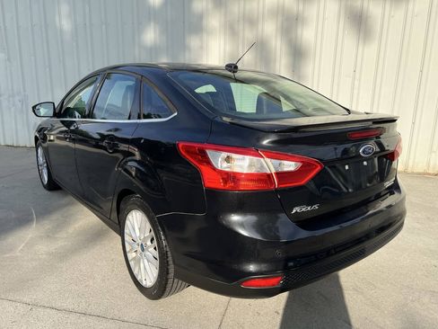 Used 2013 Ford Focus Titanium FWD image 5