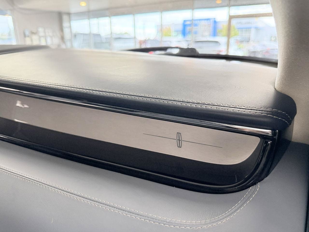 Used 2018 Lincoln Navigator Black Label AWD/4WD image 30