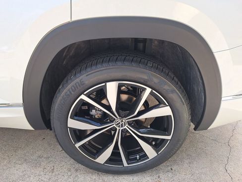 New 2026 Volkswagen Atlas SEL Premium R-Line image 25