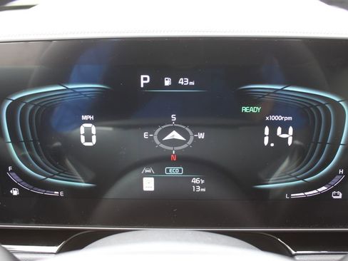 New 2026 Kia Niro EX FWD image 30