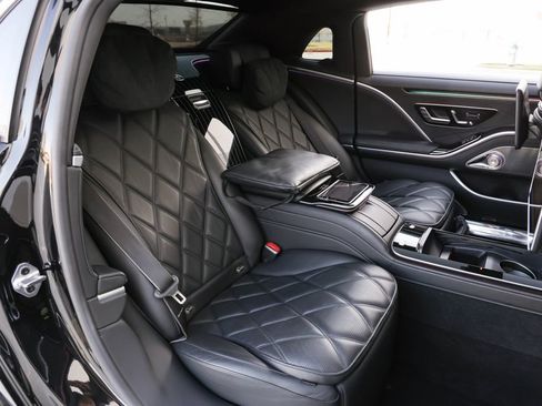 Used 2022 Mercedes-Benz Maybach S 580 4MATIC image 32