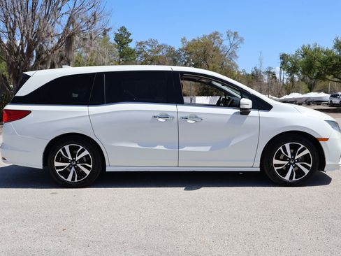 Used 2018 Honda Odyssey Elite image 6