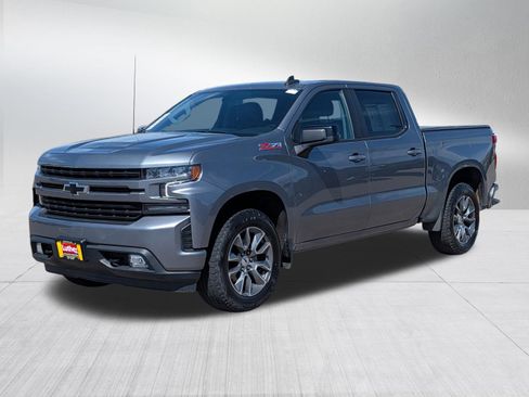 Used 2022 Chevrolet Silverado 1500 RST AWD/4WD image 3