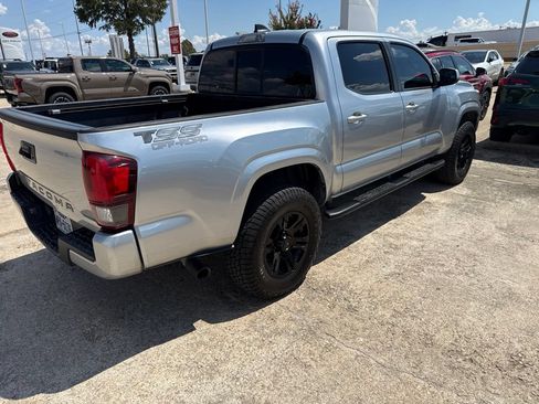 Used 2022 Toyota Tacoma SR w/ SR Convenience Package RWD image 4