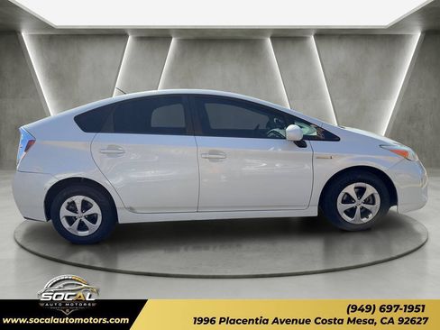 Used 2012 Toyota Prius Four FWD image 5