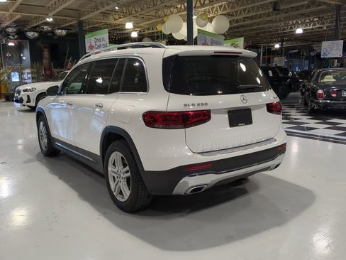 Certified 2021 Mercedes-Benz GLB 250 4MATIC image 10