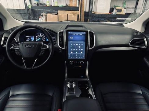 Used 2024 Ford Edge SEL w/ Sport Appearance Package AWD/4WD image 22