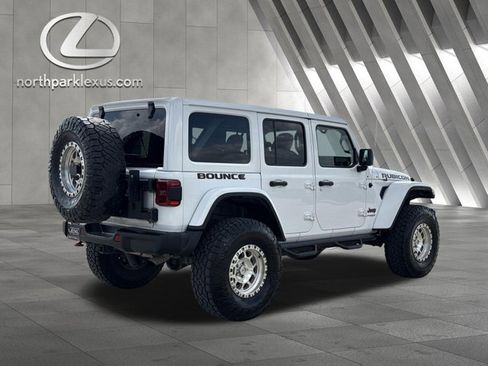 Used 2018 Jeep Wrangler Unlimited Rubicon AWD/4WD image 6