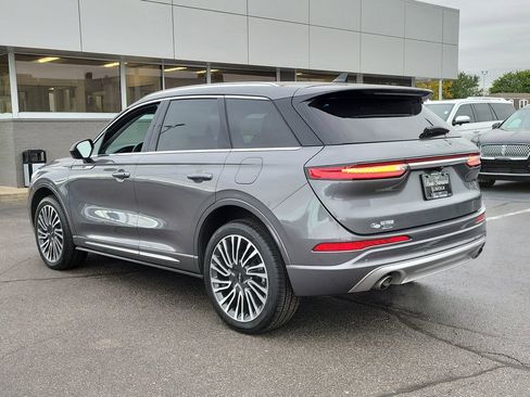 Certified 2022 Lincoln Corsair AWD w/ Premium Package image 6