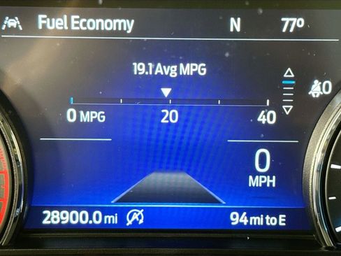 Used 2021 Ford Explorer XLT w/ Equipment Group 202A RWD image 11