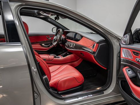 Used 2020 Mercedes-Benz S 63 AMG 4MATIC Sedan w/ Warmth & Comfort Package image 33