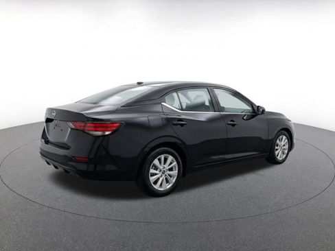 Used 2025 Nissan Sentra S FWD image 9