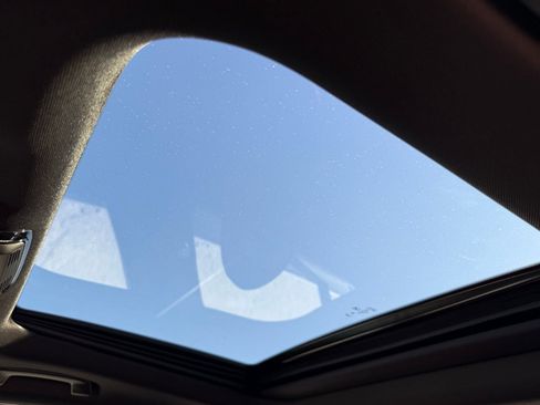 New 2026 BMW 330i Sedan w/ Premium Package image 21