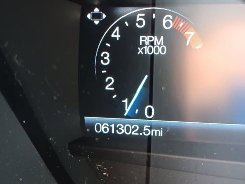 Used 2020 Ford Fusion SE FWD image 12