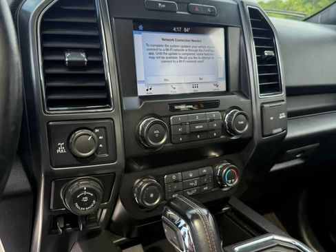 Used 2019 Ford F150 XLT w/ Equipment Group 302A Luxury AWD/4WD image 12