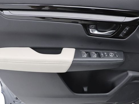 Used 2025 Honda CR-V EX-L image 14