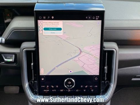 Used 2025 GMC Yukon Denali AWD/4WD image 35
