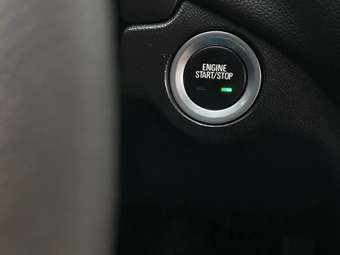 Used 2023 Chevrolet Equinox LT FWD image 17