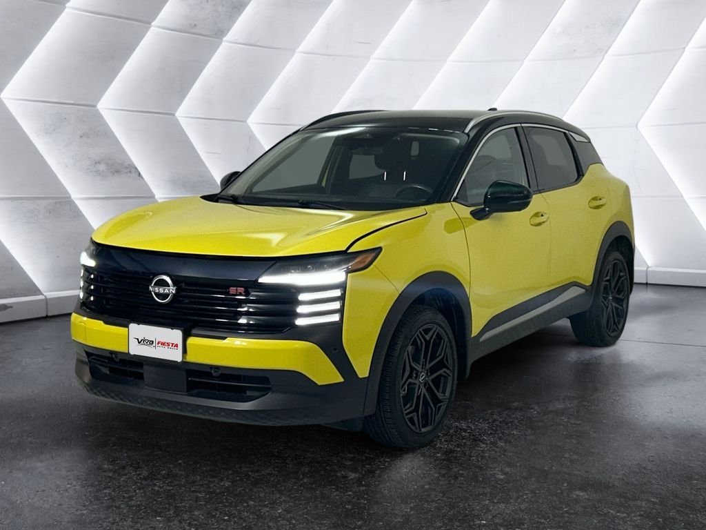 Used 2025 Nissan Kicks SR FWD image 3