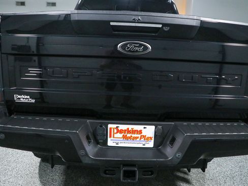 Used 2022 Ford F250 Lariat w/ Tremor Off-Road Package AWD/4WD image 8