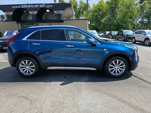 Used 2019 Cadillac XT4 Premium Luxury FWD image 2