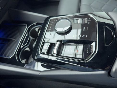 Used 2025 BMW 530i image 30