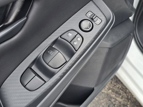 Used 2025 Nissan Sentra S image 19