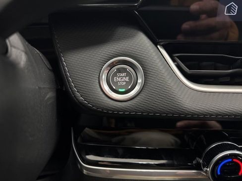 New 2026 Chevrolet Equinox LT w/ Convenience Package II image 15