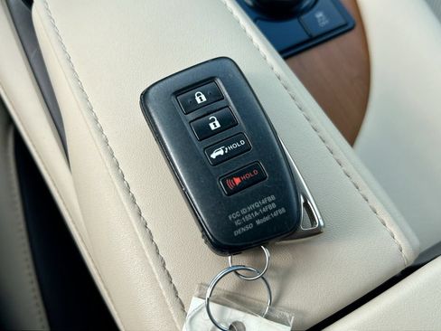 Used 2019 Lexus RX 350 FWD w/ Premium Package image 36
