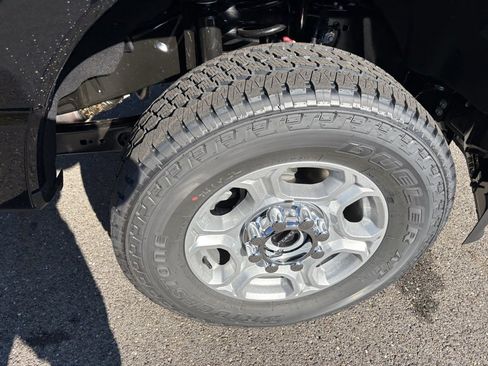 New 2026 Ford F350 XLT w/ FX4 Off-Road Package image 16