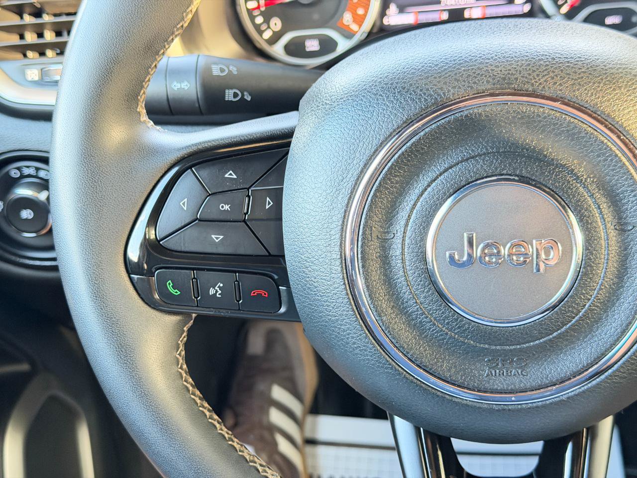 Used 2021 Jeep Renegade Latitude AWD/4WD image 66
