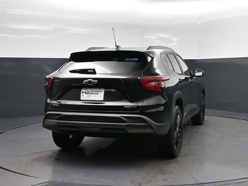 New 2026 Chevrolet Trax ACTIV FWD image 7