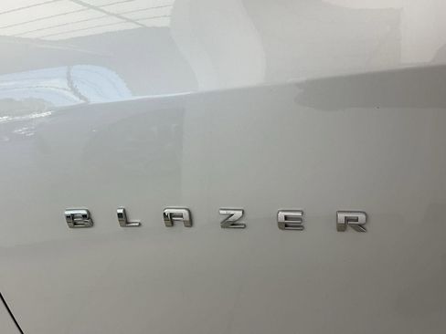 Used 2020 Chevrolet Blazer Premier w/ Driver Confidence II Package AWD/4WD image 27