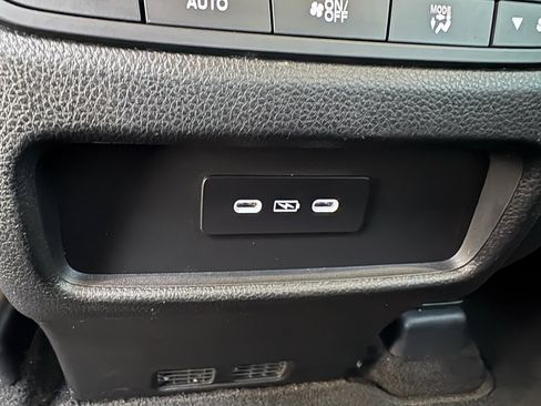 Certified 2024 Honda Pilot EX-L image 27