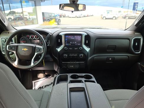 Used 2022 Chevrolet Silverado 2500 LT AWD/4WD image 18