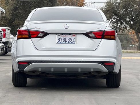 Used 2021 Nissan Altima 2.5 SV image 5