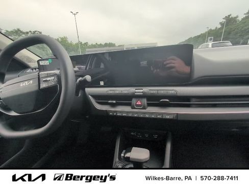 Certified 2025 Kia K4 FWD image 8