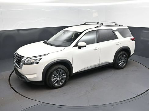Used 2022 Nissan Pathfinder SV FWD image 31