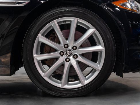 Used 2013 Jaguar XJ AWD image 31