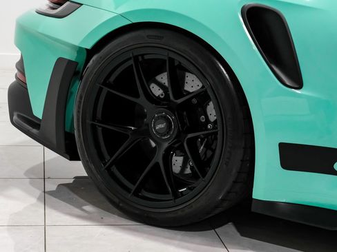 Used 2024 Porsche 911 GT3 RS w/ Weissach Package RWD image 55
