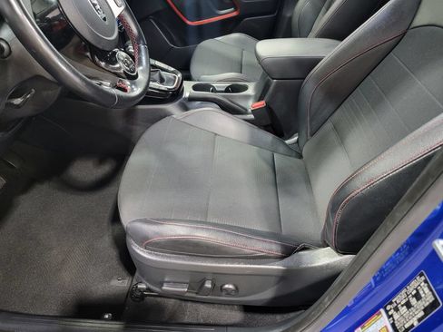 Used 2021 Kia Soul Turbo FWD image 11