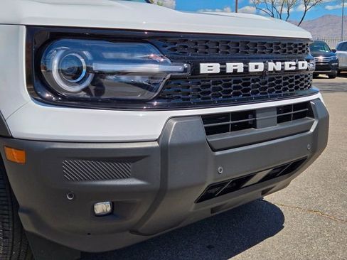 Used 2025 Ford Bronco Sport Outer Banks w/ Outer Banks Tech Package+ AWD/4WD image 2